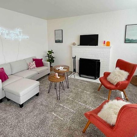 Entire Home By Newport Beach, Disneyland And Sna! Costa Mesa Luaran gambar