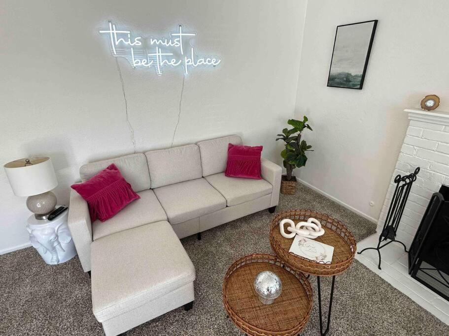 Entire Home By Newport Beach, Disneyland And Sna! Costa Mesa Luaran gambar