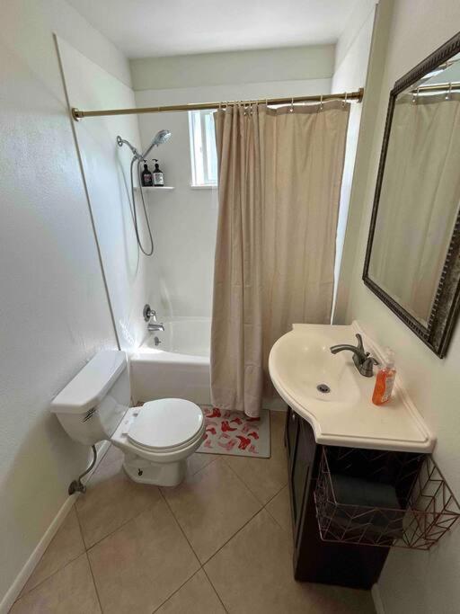 Entire Home By Newport Beach, Disneyland And Sna! Costa Mesa Luaran gambar