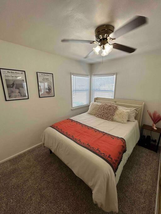 Entire Home By Newport Beach, Disneyland And Sna! Costa Mesa Luaran gambar